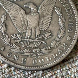 1881cc morgan Silver dollar